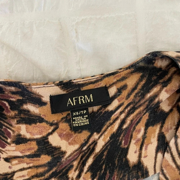 AFRM printed button down bodysuit - Picture 6 of 9